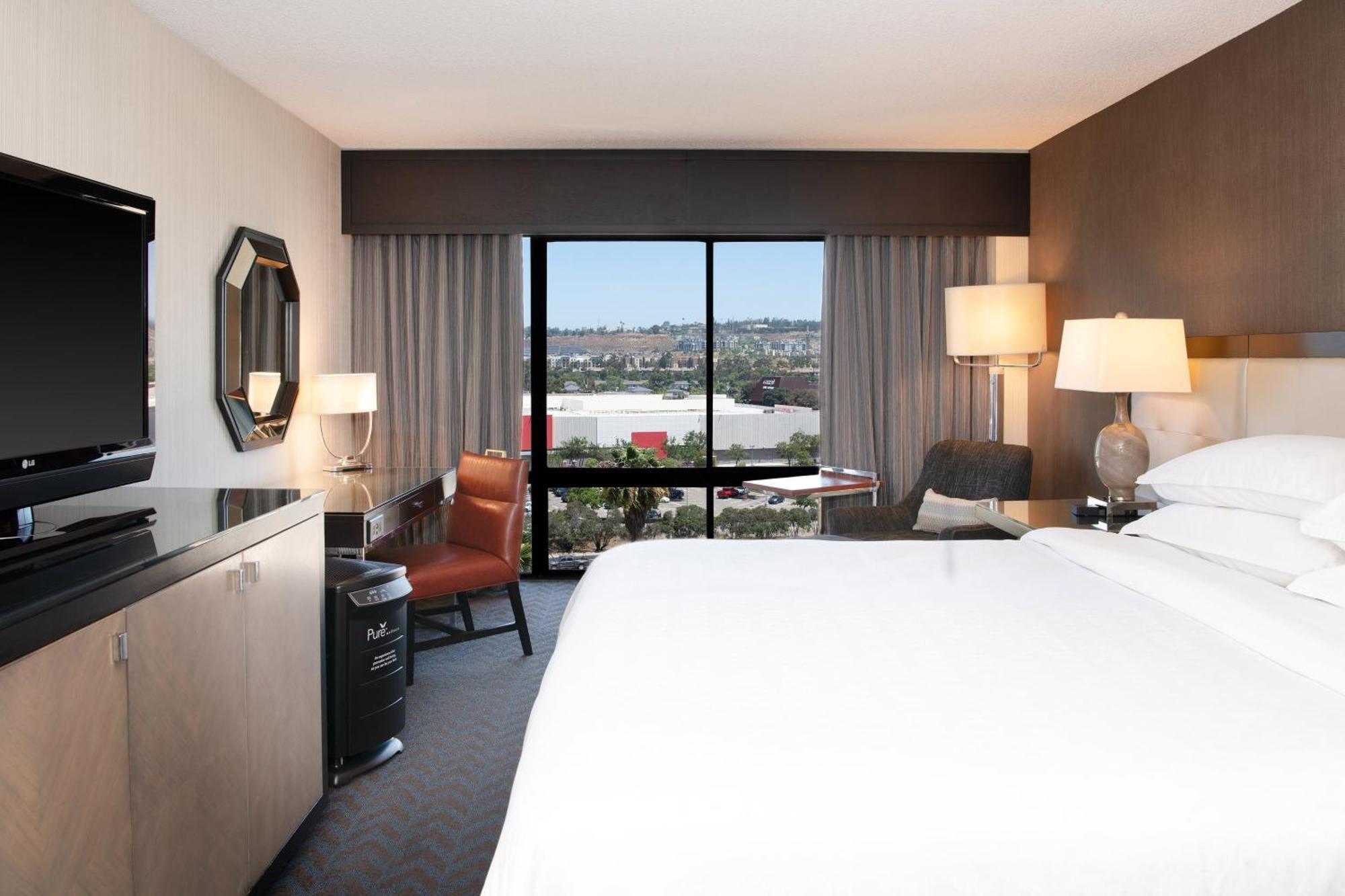 Sheraton Mission Valley Hotel 4*